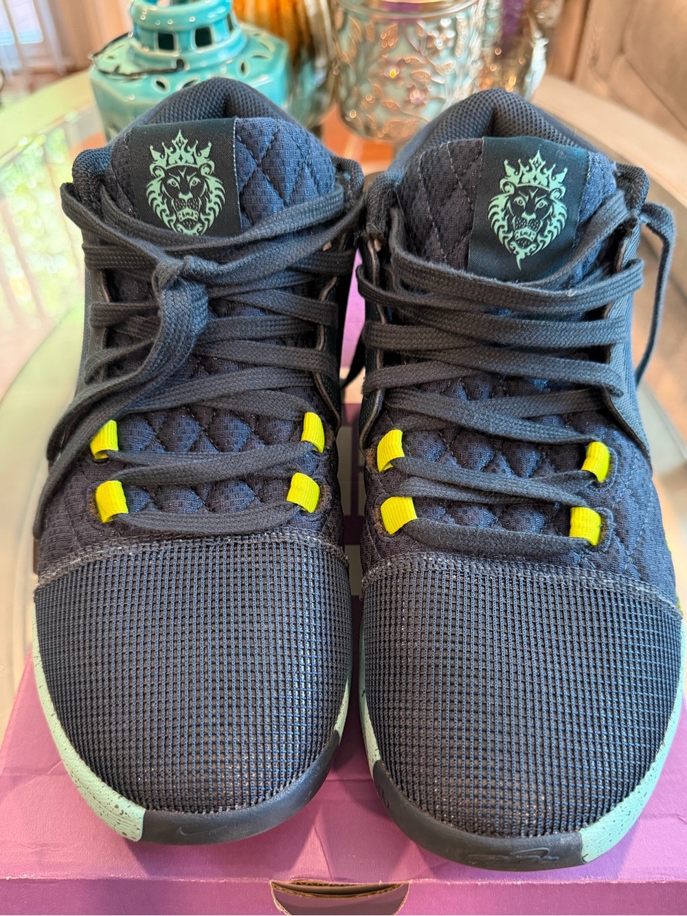Nike LeBron Witness 8 EP Basketball Sneakers